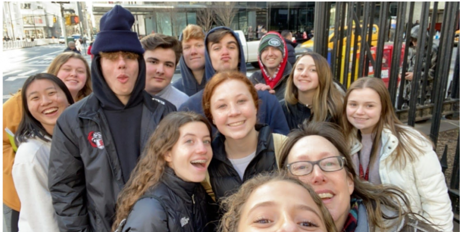 The UPAL business students, with Ms. Lidsky, on the streets of New York.
