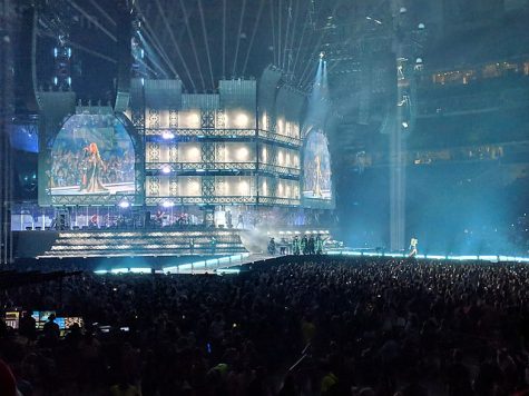 Taylor Swift. performing her Reputation Tour, is reclaiming her music. 
